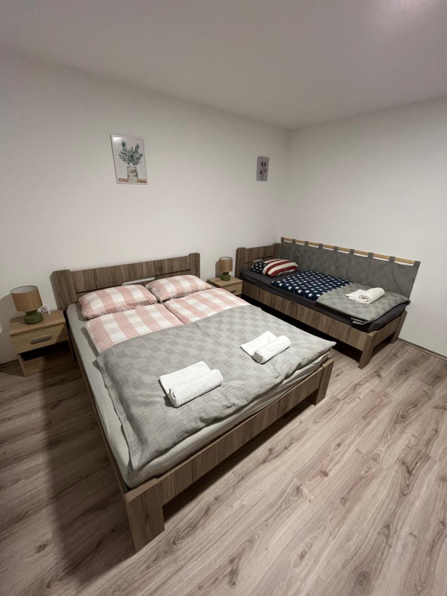 נג'קניז'ה Mini Zoo Apartman מראה חיצוני תמונה